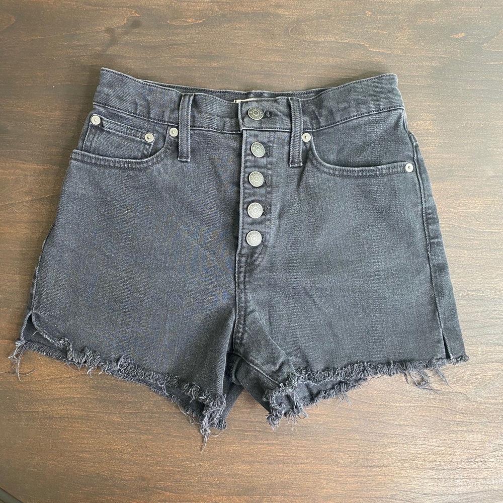 Madewell black high-rise button up shorts Size 25